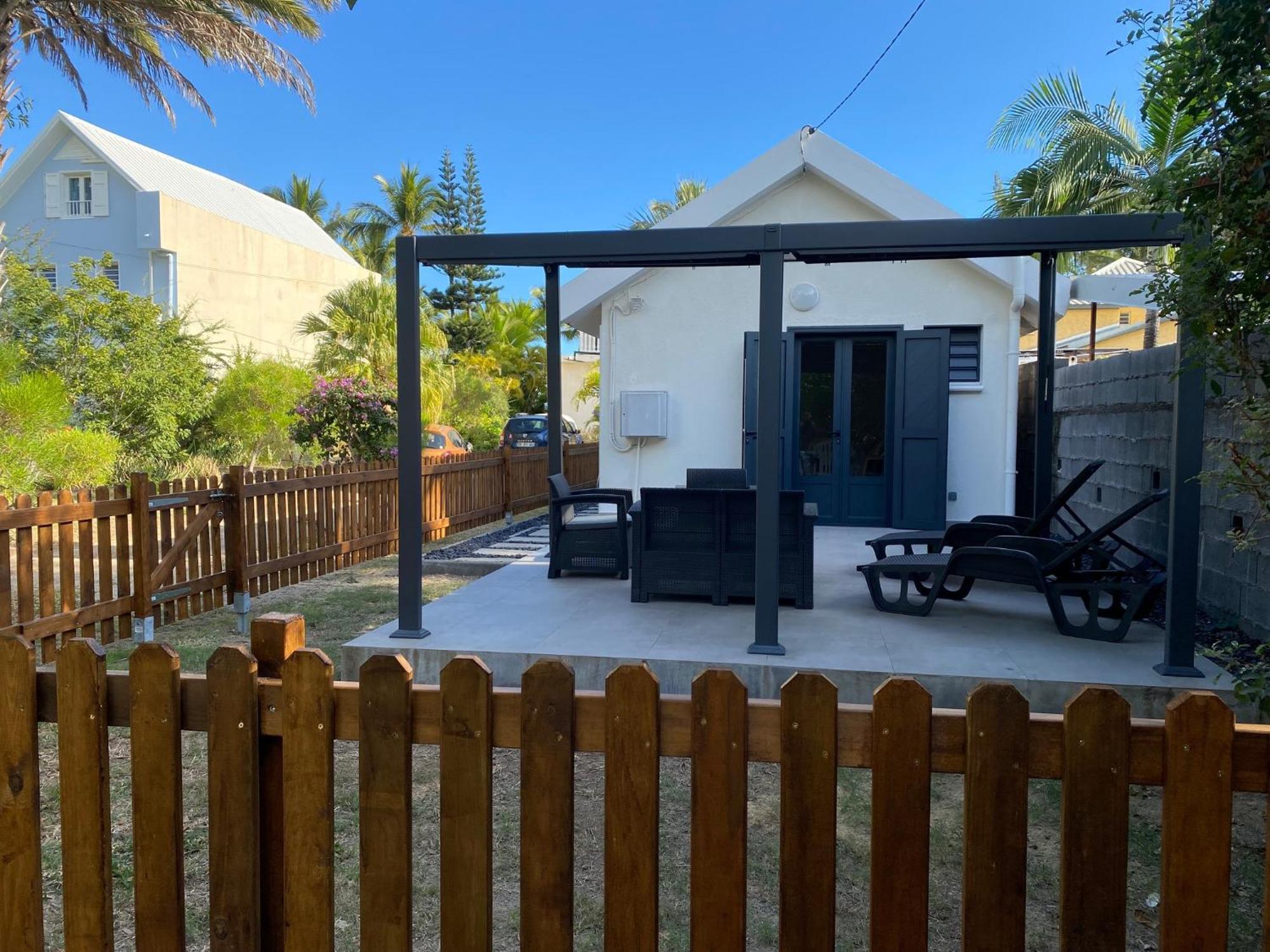 Villa & Bungalow 'Coco Des Sables' Les Pieds Dans L'Eau La Saline Le Bains Kültér fotó