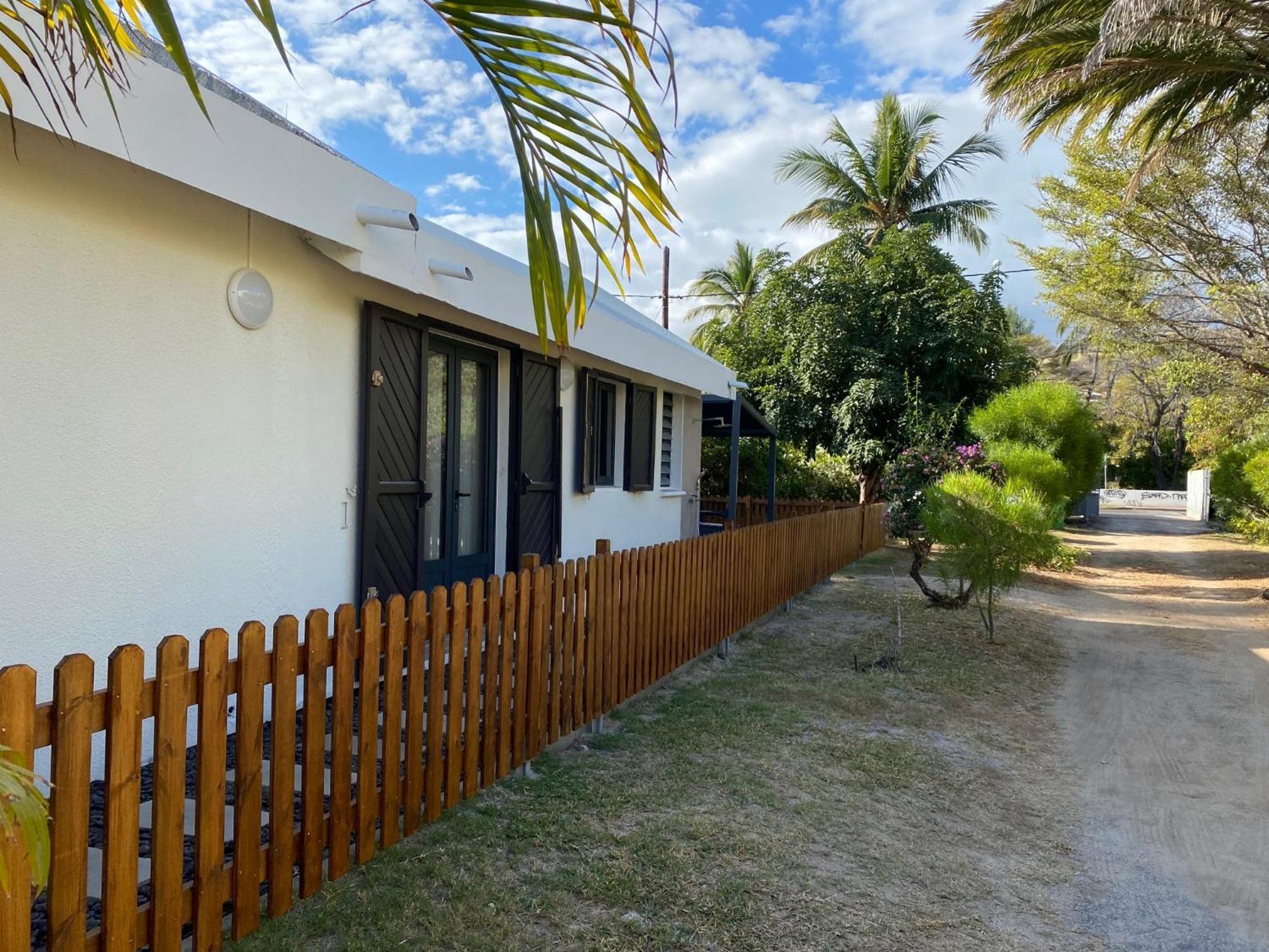 Villa & Bungalow 'Coco Des Sables' Les Pieds Dans L'Eau La Saline Le Bains Kültér fotó